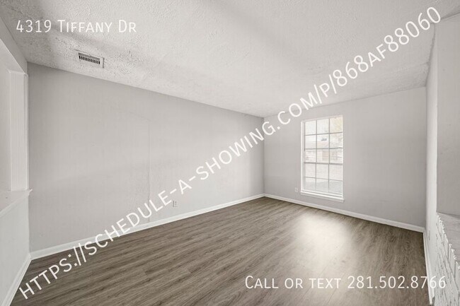 Foto del edificio - 4319 Tiffany Dr