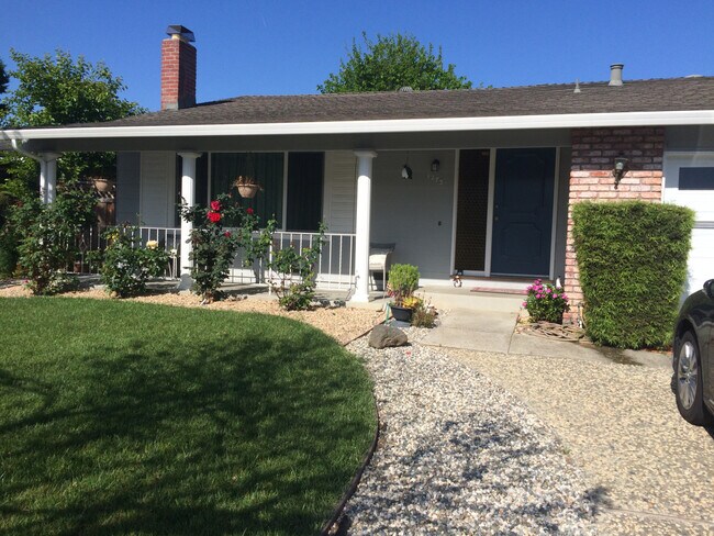 Building Photo - 1273 Glen Haven Drive