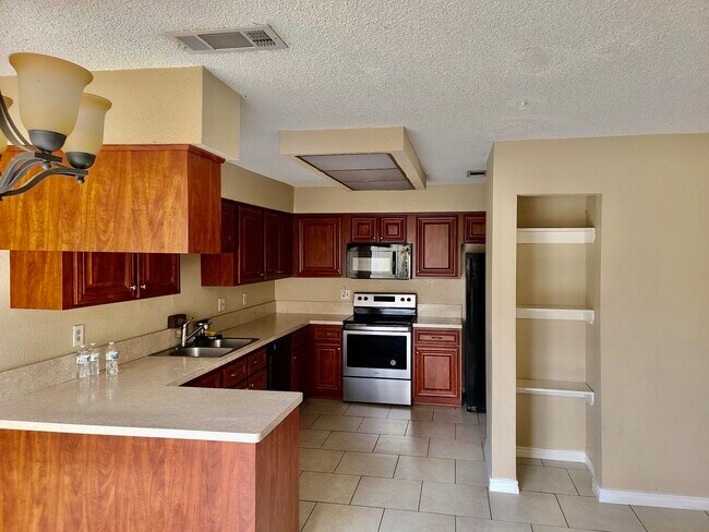 Building Photo - 4122 Baynard Dr
