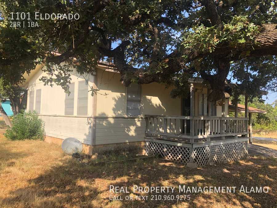 Primary Photo - MUST SEE!! Beautiful 2 Bedroom 1 Bathroom ...