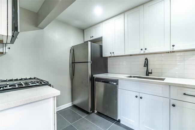 Foto del edificio - 1602 Bonnie Brae St