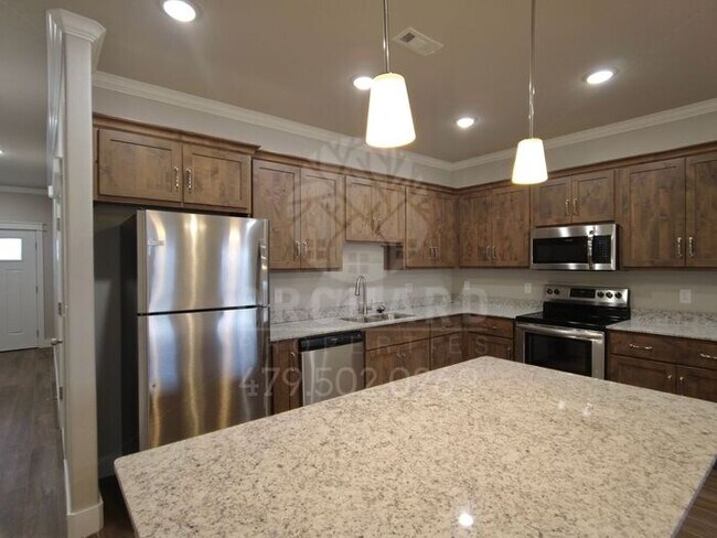 Foto del edificio - EP 6 | Townhome with Garage in Siloam Springs!