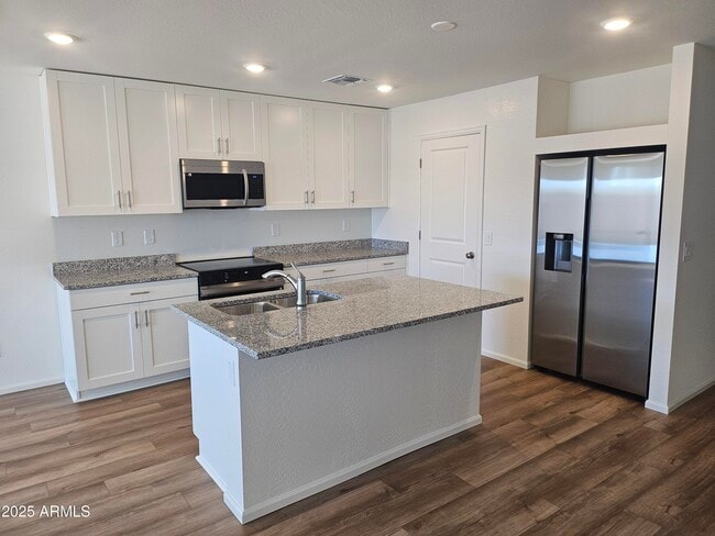 Foto del edificio - 1225 N 13th St