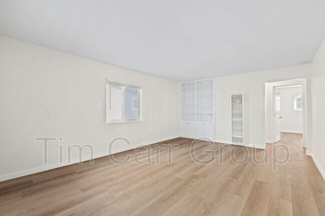 Foto del edificio - 121 E Bay St