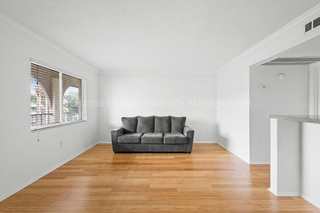 Foto del edificio - 123 Blue Pointe Way