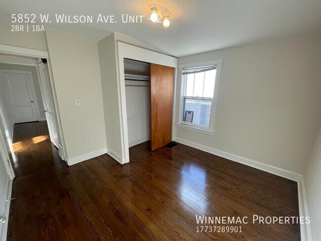 Foto del edificio - 5852 W Wilson Ave