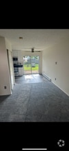 Building Photo - 488 Eastwood St