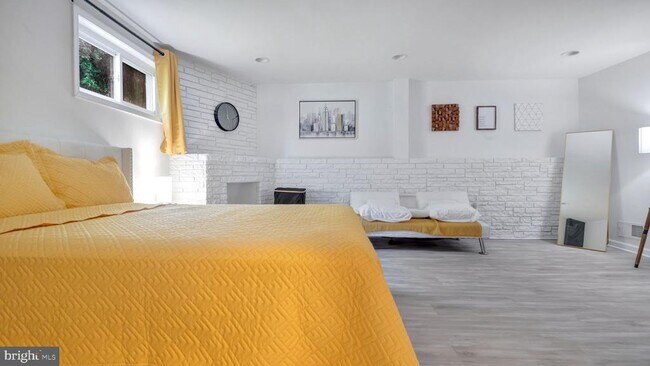 Foto del edificio - 1604 Woodhill Ct