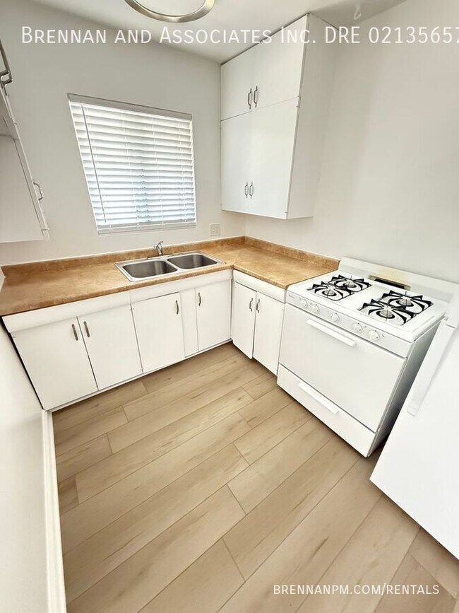 Foto del edificio - 4217 1/2 3rd Ave.-