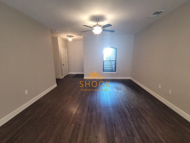 Foto del edificio - Brownstone Condominiums