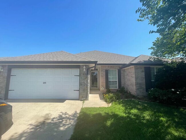 Foto del edificio - move in ready