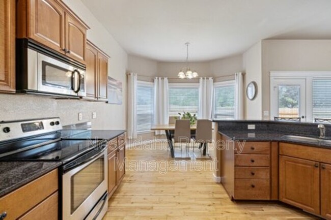 Foto del edificio - 9746 W Blue Meadows St
