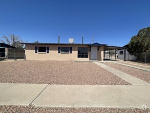 Building Photo - 953 Lomita Dr