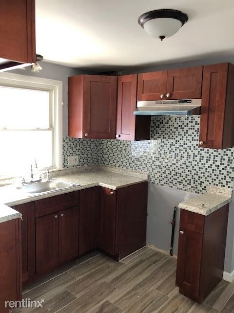 Foto del edificio - 1 br, 1 bath  - 266 Highland St Unit 1B