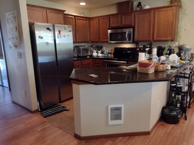 Foto del edificio - Five Bedroom House for Rent in Bellingham