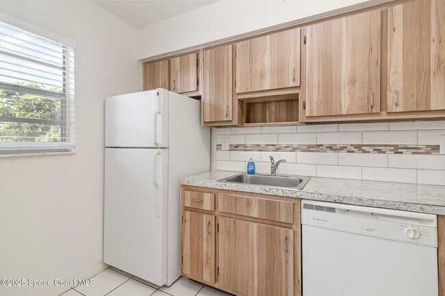 Foto del edificio - 204 Seminole Ave W