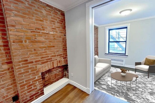 Building Photo - 939 2nd Ave