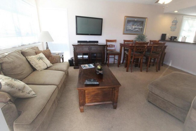 Building Photo - 351 Lake Arrowhead Rd, 1-203