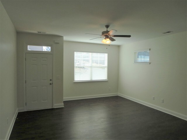 Building Photo - 134 Cobblestone Dr