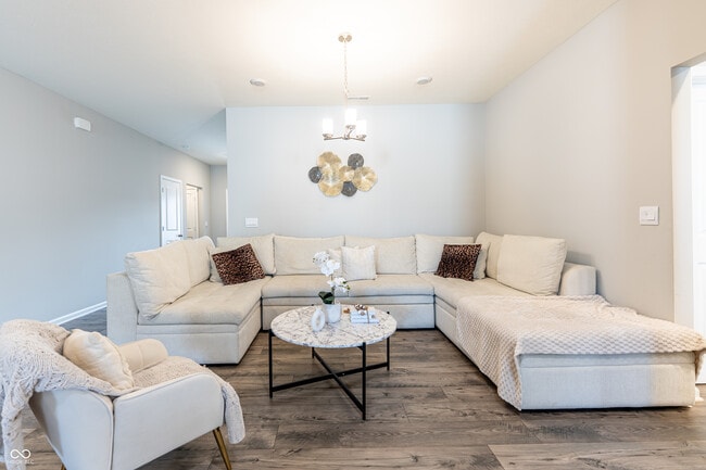 Building Photo - 354 Limerick Ln