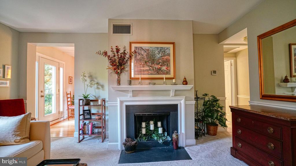Primary Photo - 1107 N Pitt St