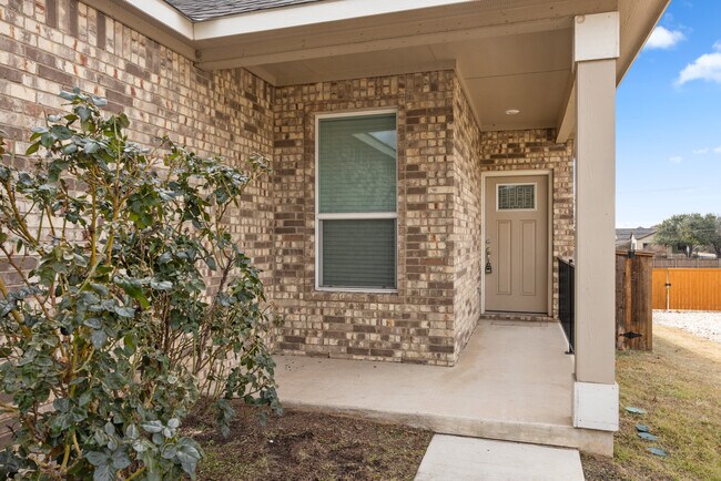 Foto del edificio - 805 Sandhill Branch Dr