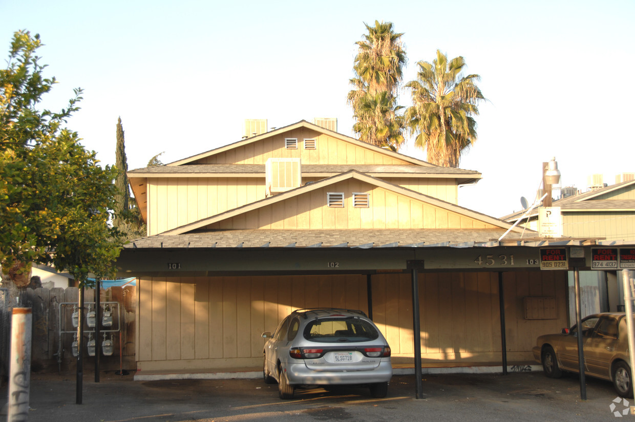 Building Photo - 4531-4537 E Turner Ave