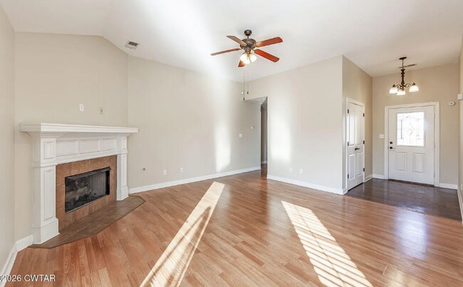 Foto del edificio - 16 Birch Hollow Ln