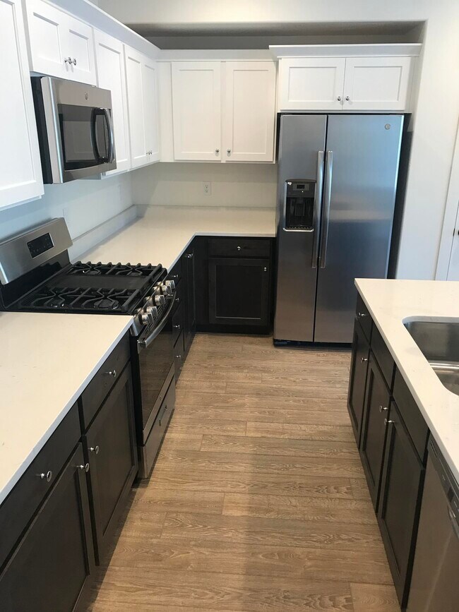 Photo - 2972 S Richmond St Townhome