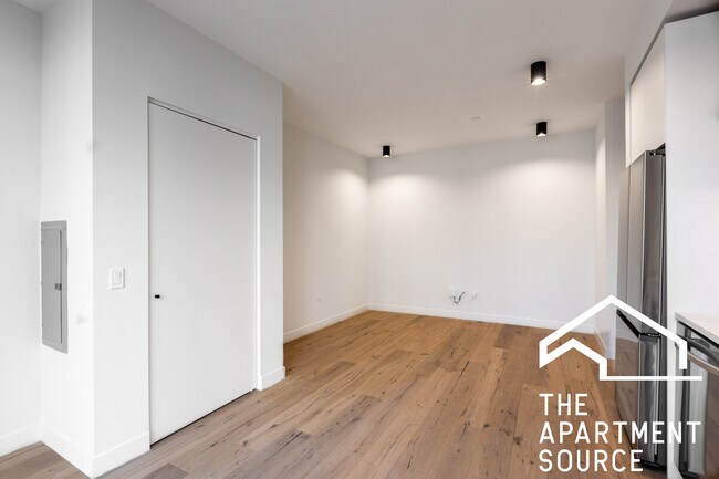 Foto del edificio - 1712 Oak Ave