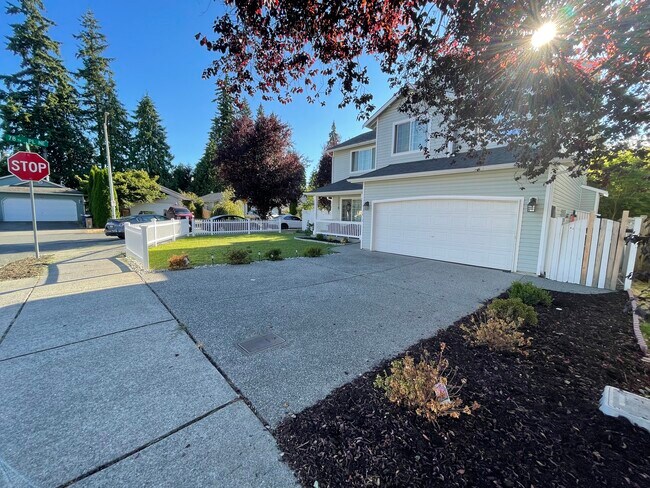 Building Photo - 7810 64th Dr NE