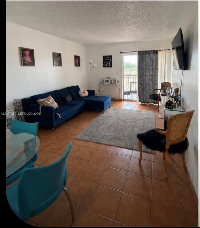 Foto del edificio - 3640 NW 9th St