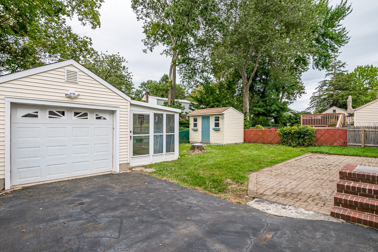 9 Roger Ave Cranford, NJ 07016 Alquileres en Cranford, NJ