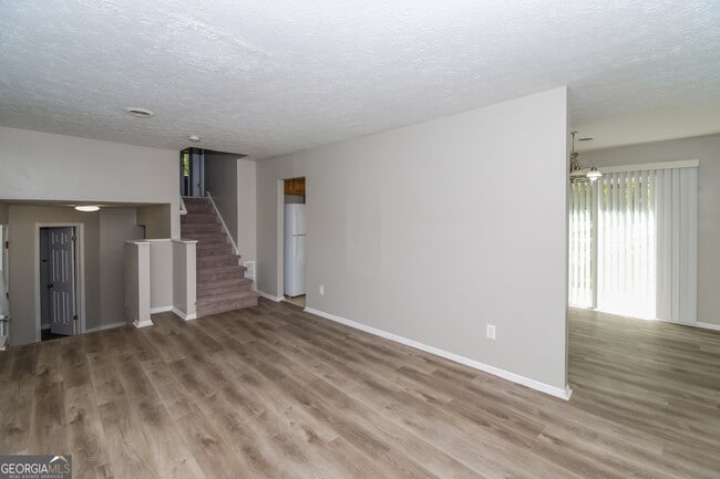 Foto del edificio - 2215 Fairway Cir SW
