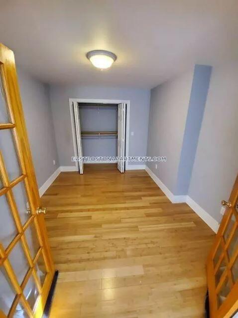 Foto del edificio - 305 Chelsea St