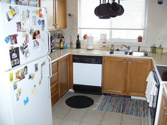 Foto del edificio - 3465 Lochwood Dr