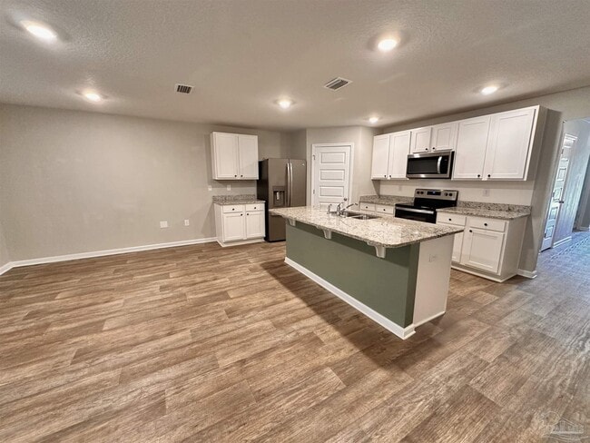 Foto del edificio - 7404 Oak Lake Blvd