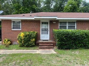 Building Photo - 415 Andy St