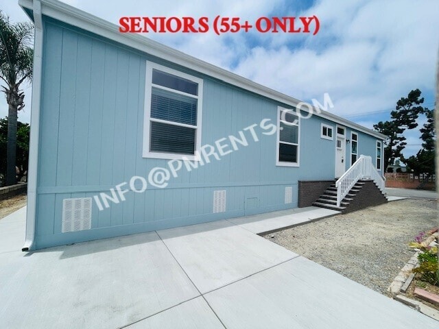 Building Photo - 141 Douglas Dr