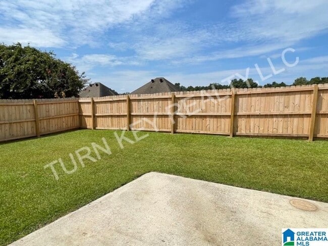 Building Photo - 515 Enclave Cir