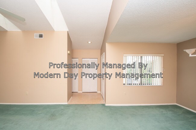 Building Photo - 9442 Nakoma Way