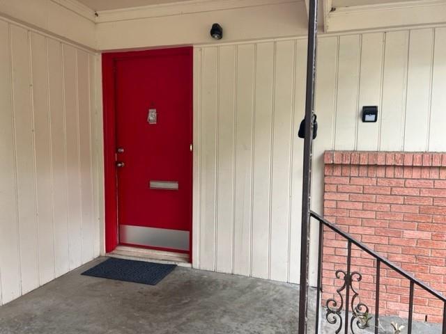 Foto del edificio - 7215 Clemson Dr