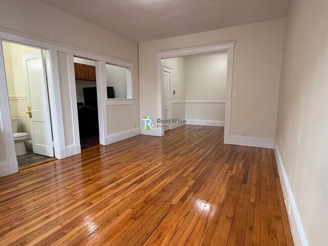 Foto del edificio - 1334 Commonwealth Ave