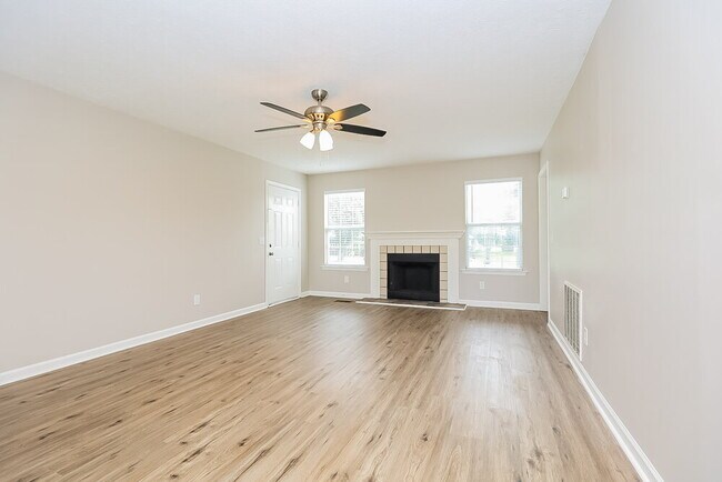 Building Photo - 102 Prospect Ct