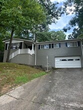 Building Photo - 1525 Melrose Pl