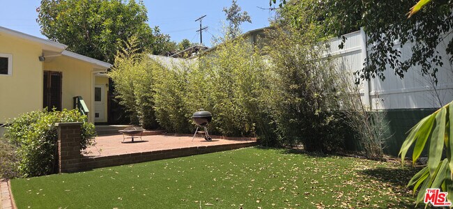 Foto del edificio - 1204 Hilldale Ave