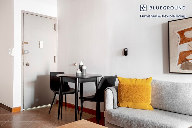 Foto del edificio - 51 E Houston St