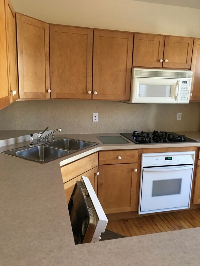 Foto del edificio - 1228 Adams St NE