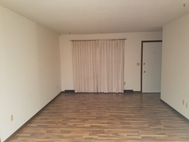 Living Room - 242 34th Street Dr SE