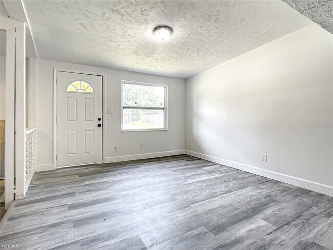 Building Photo - 5 br, 2 bath House - 2979 Mckinley Lane